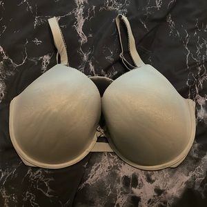 Never Worn Victoria Secret Bra